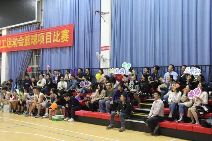 1543814468246959.jpg 全方位提供服务支持的后援堡垒(王平顶山 摄).jpg