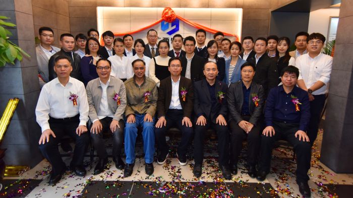 1545634630247604.jpg 公司辅导与设计院整个成员合影.jpg