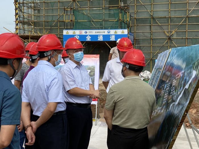 相识学院建设情况。韦艳兰 摄.jpg