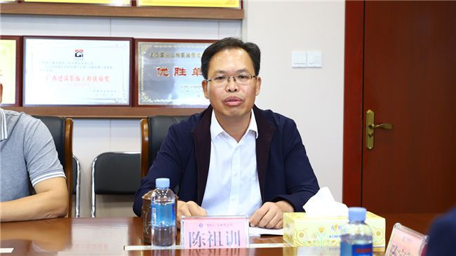 陈祖训作表态讲话。谭龙 摄（建图）.jpg