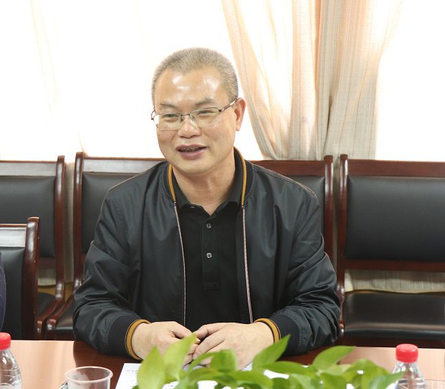 邓少新在会上作总结讲话。（建图） 周煜川 摄.jpg