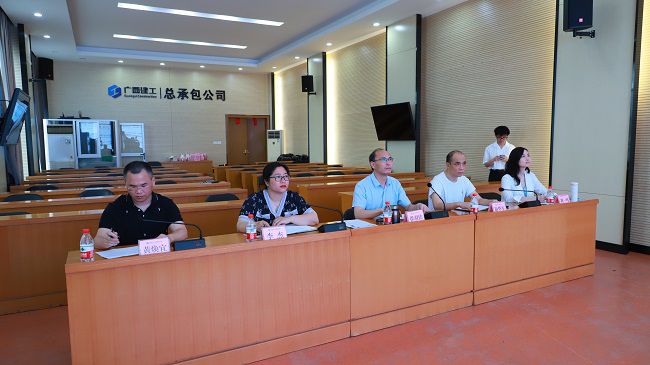 竞选会评委。李立云 摄（建图）.jpg