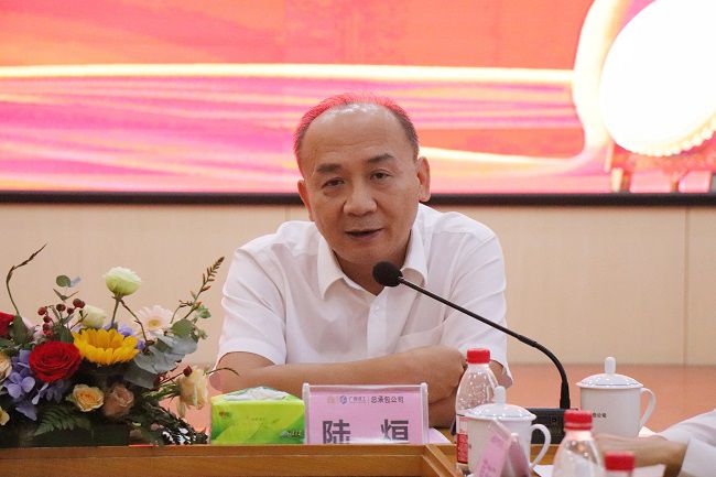 陆烜下达工作批示。周煜川 摄（建图）.jpg
