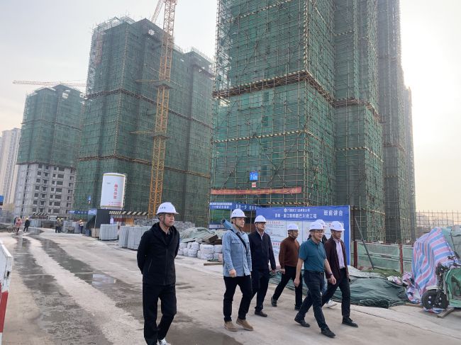 查抄现场。罗庆博 摄（建图）.jpg